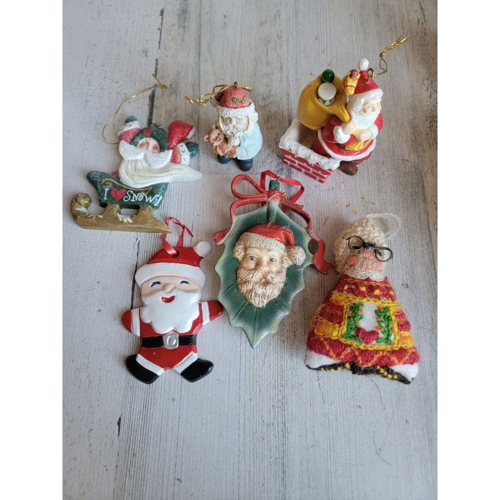 Santa Claus I heart snow mistletoe Mrs Claus teddy bear ornament Xmas set